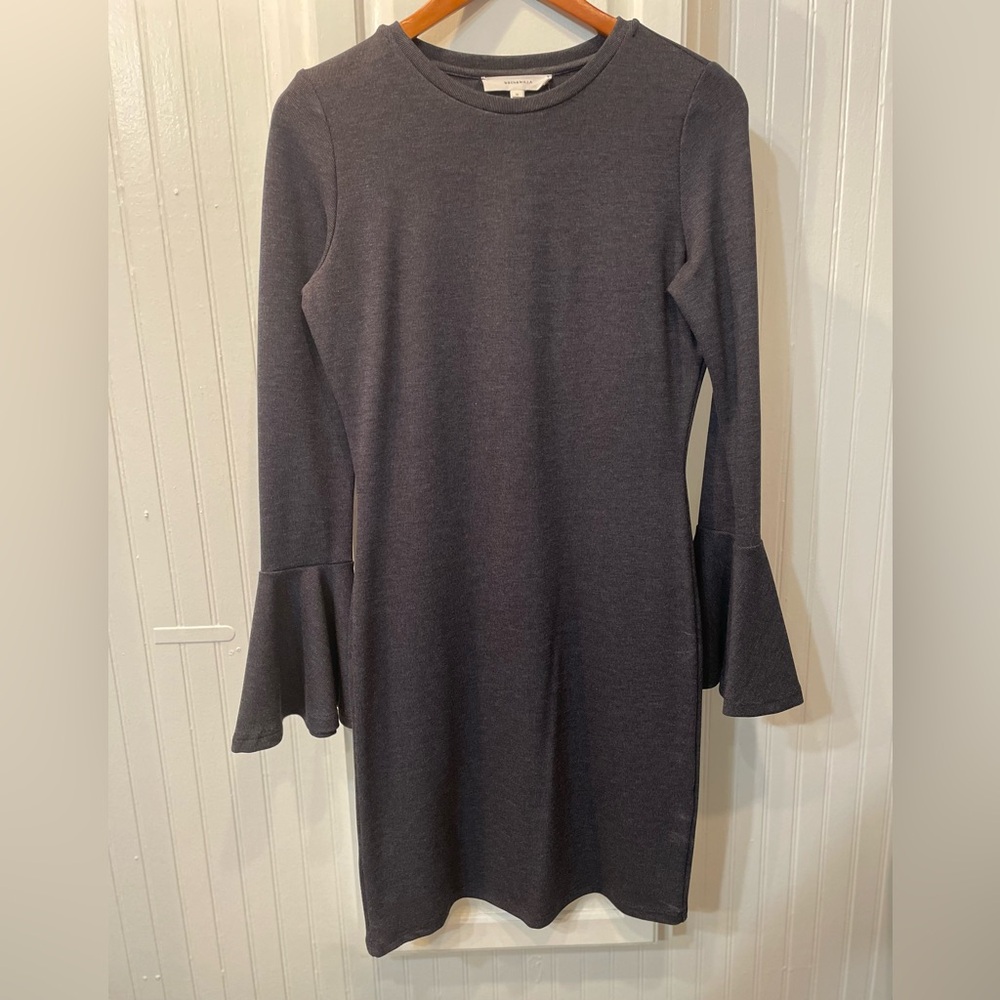 Wren and Willa Gray Knit Women's Dress